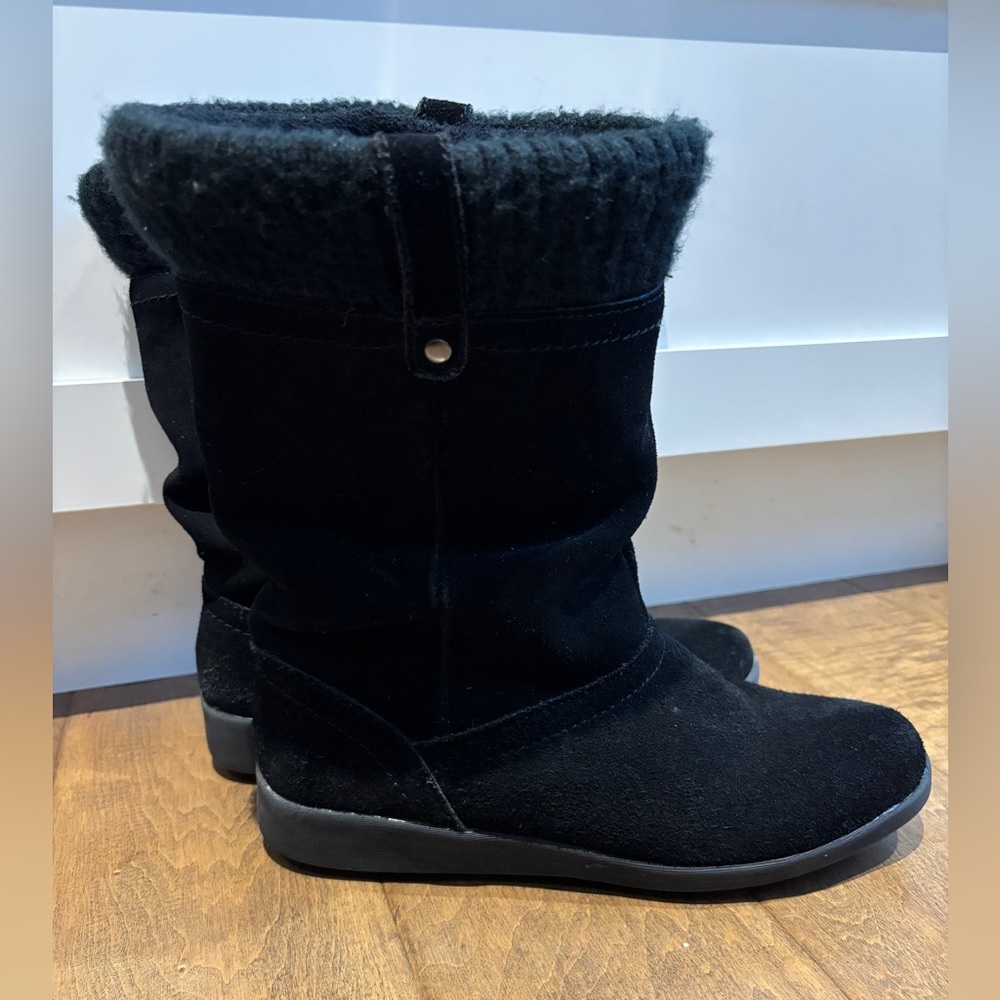 Bass Black Suede Winter Boots